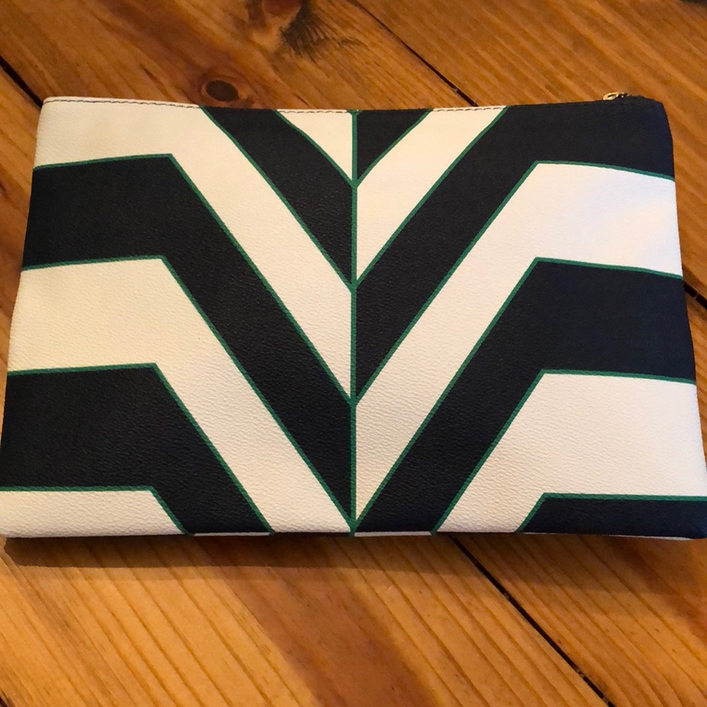 C Wonder Clutch - Picture 3 of 4